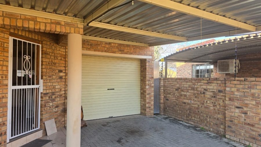 2 Bedroom Property for Sale in Cassandra Northern Cape
